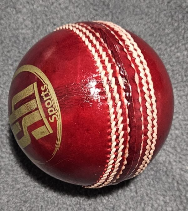Red Mako Cricket Ball - Image 8